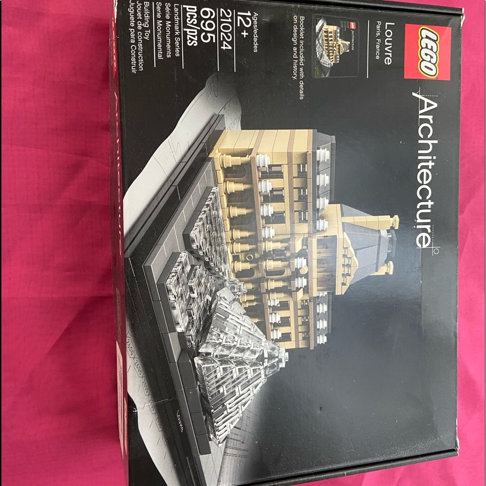 Louvre Lego